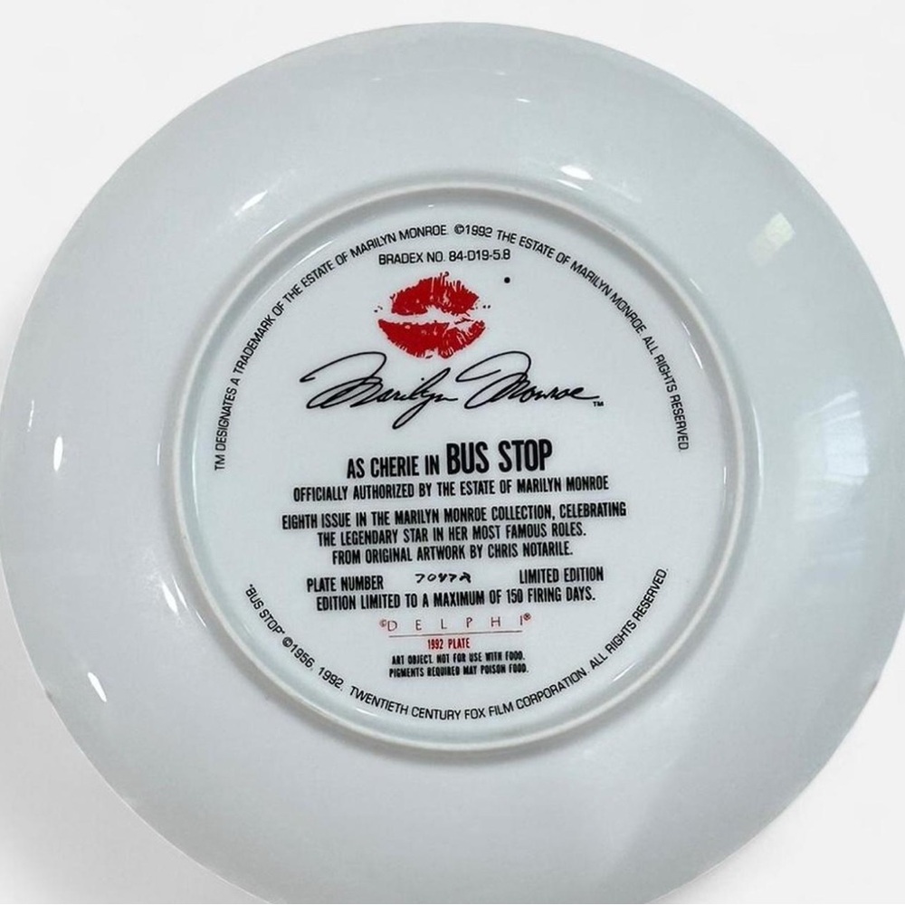 Marilyn Monroe Vintage Limited Edition Plate - Picture 2 of 3
